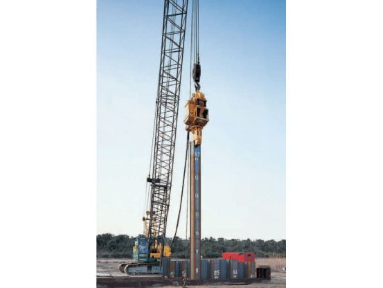 Crawler crane piling machine